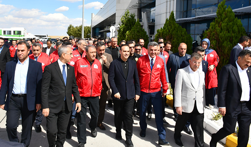 Sanayi ve Teknoloji Bakanı Kacır, TEKNOFEST için Şanlıurfa'da