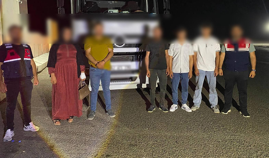 Şanlıurfa'da Kaçak Yollardan Ülkeye Giren 143 Göçmen Yakalandı