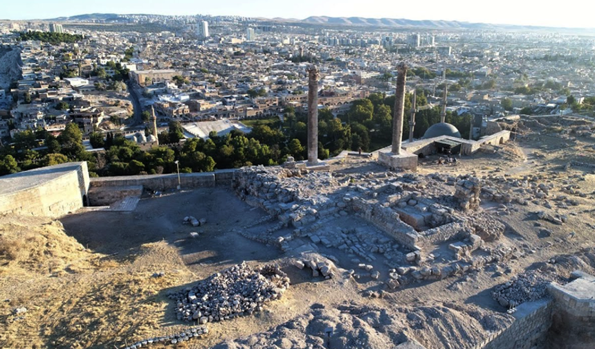 Kültür Turizm Bakanı Ersoy, Şanlıurfa Kalesin Ne Zaman Ziyarete Açılacağını Açıkladı
