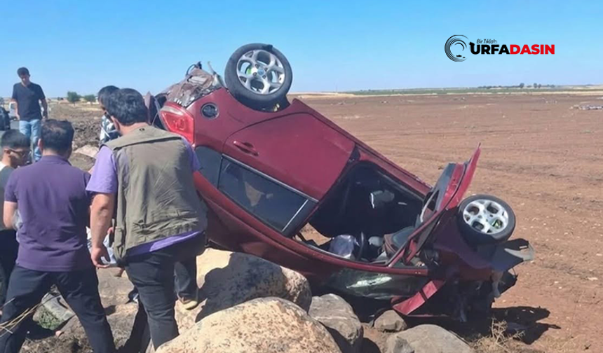 Şanlıurfa'da Kontrolden Çıkan Otomobil Taşlık Alana Devrildi