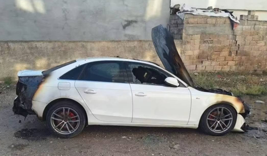 Şanlıurfa'da Otomobil Önce Kurşunlandı, Sonra Yakıldı