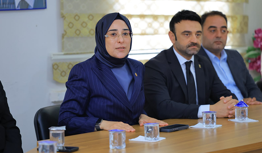 Milletvekili Yazmacı, Türkiye Yüzyılı Buluşmasına Katıldı:“Annelerin Gözyaşının Rengi Yok”