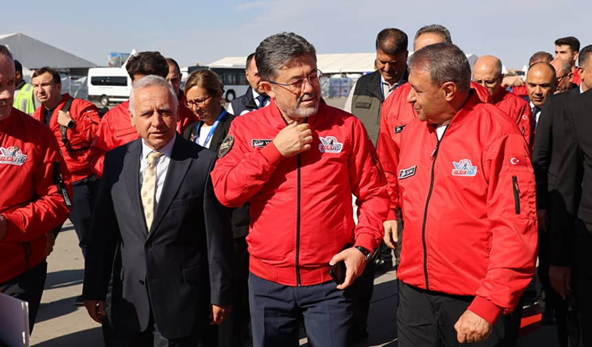 Tarım ve Orman Bakanı Yumaklı Şanlıurfa'da TEKNOFEST'e Katıldı