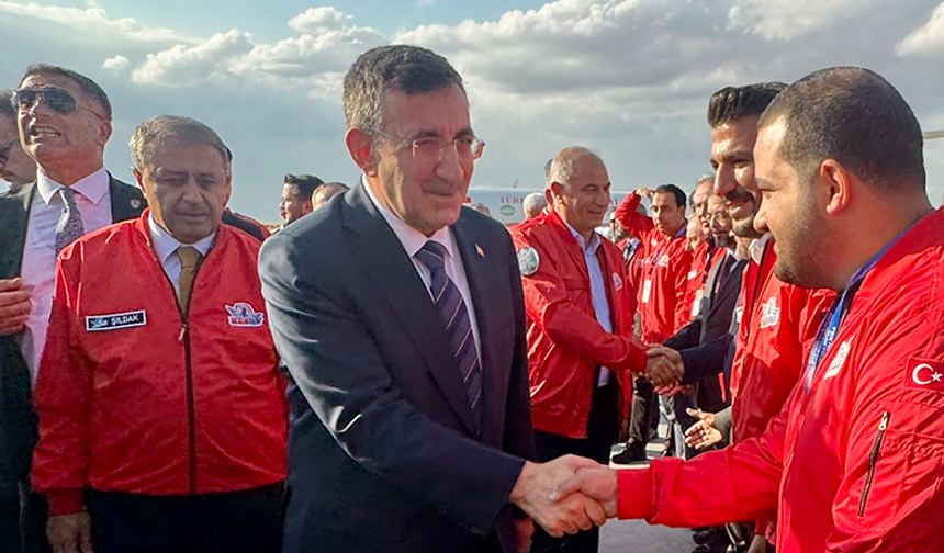 Cumhurbaşkanı Yardımcısı Cevdet Yılmaz, TEKNOFEST Finali İçin Şanlıurfa'da