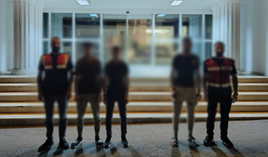 Şanlıurfa'da Göçmek Kaçakçılarına Yönelik Operasyonlarda 9 Kişiye Gözaltı