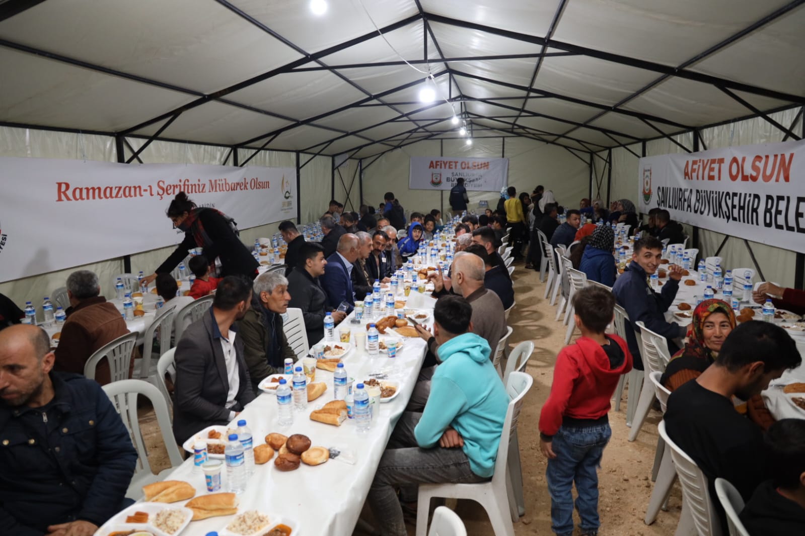 BAŞKAN BEYAZGÜL, ‘’HALİL İBRAHİM BEREKETİYLE SOFRALARIMIZI KURDUK’’ (3)