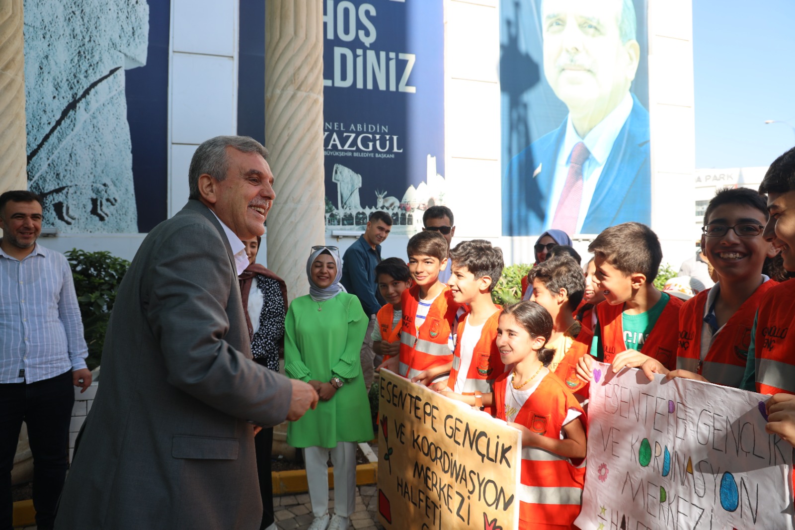 BAŞKAN BEYAZGÜL’DEN GENÇLERE HALFETİ GEZİSİ SÜRPRİZİ (4)