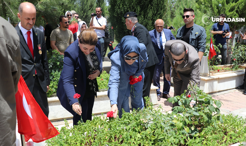 Şehitlik Arefe Günü Dua Çiçek