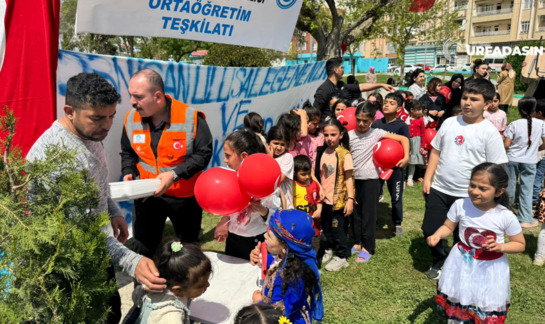 Ülkü Ocakları 23 Nisan Kutlaması