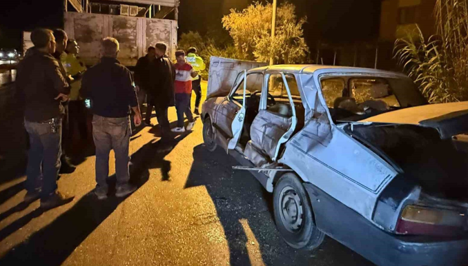 Şanlıurfa'dan Antalya'ya Giden Aile Kaza Yaptı: 3 Yaralı